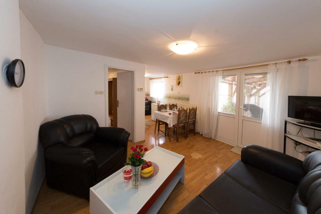 Apartman Antea Otocac Exterior photo