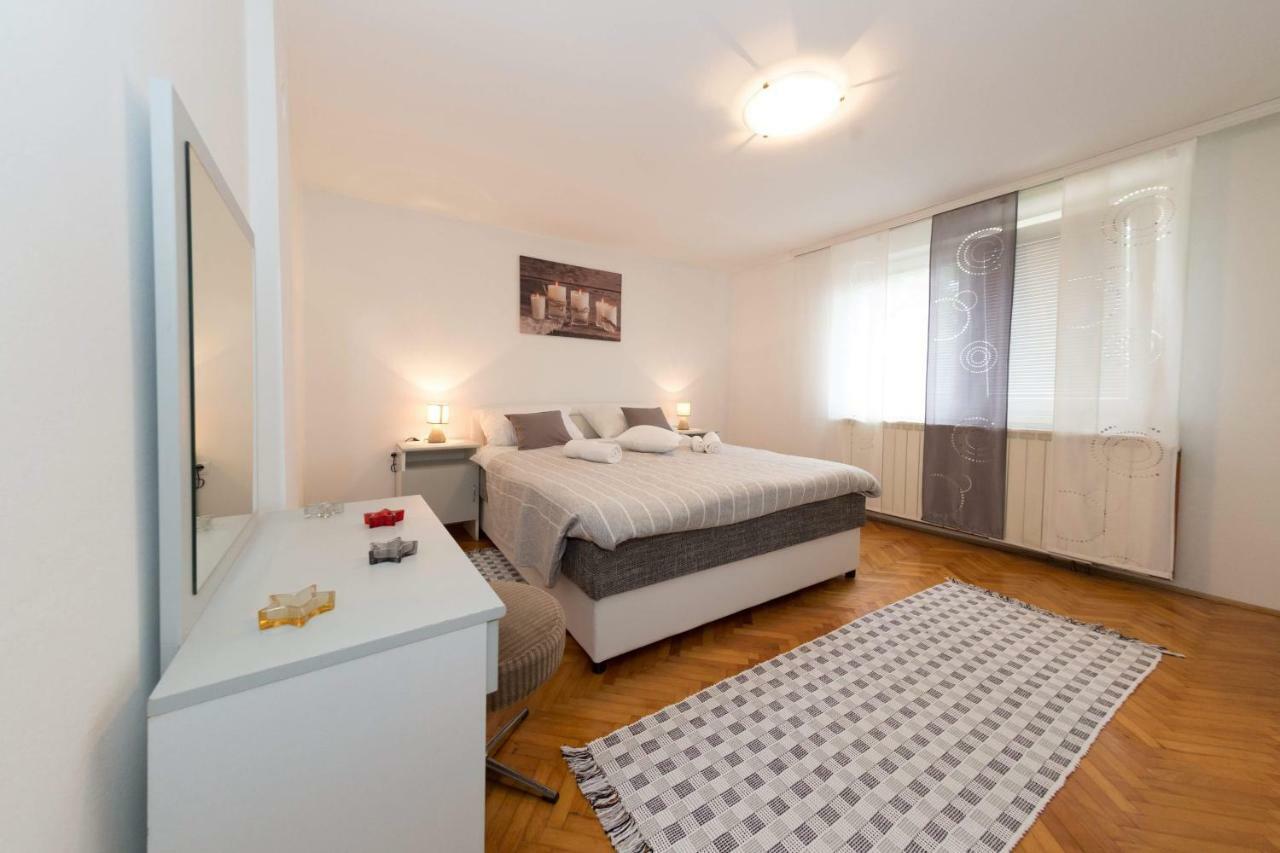 Apartman Antea Otocac Exterior photo